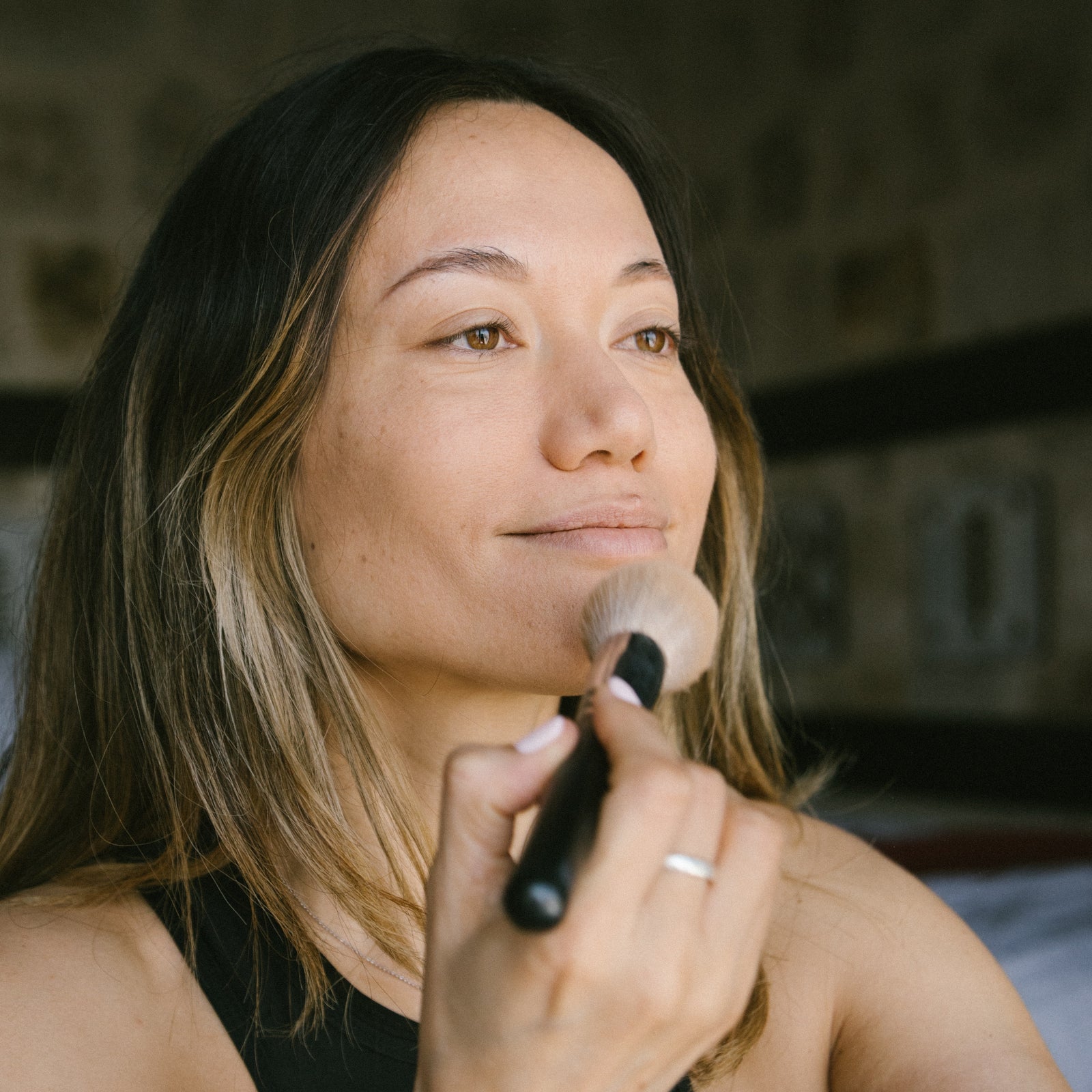 How To Apply Bronzer